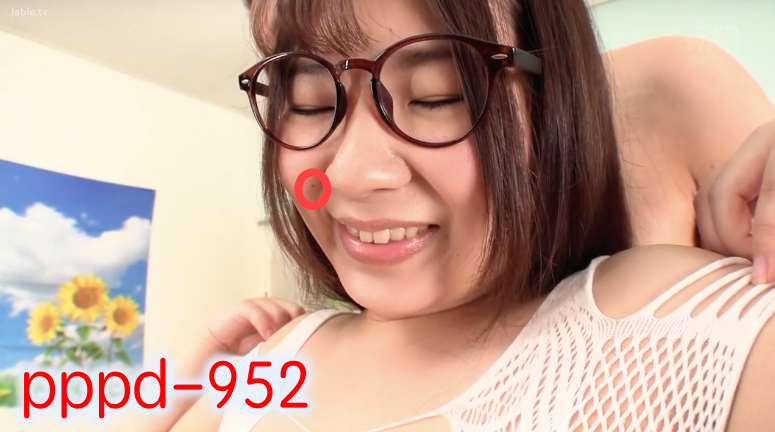 (10musume-041322_01)解密！那位在无码片商露出粉红穴肉的大奶眼镜妹是？