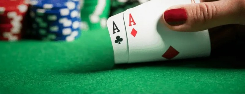 【EV撲克】话题 | 扑克中“必须亮牌”的规则解释