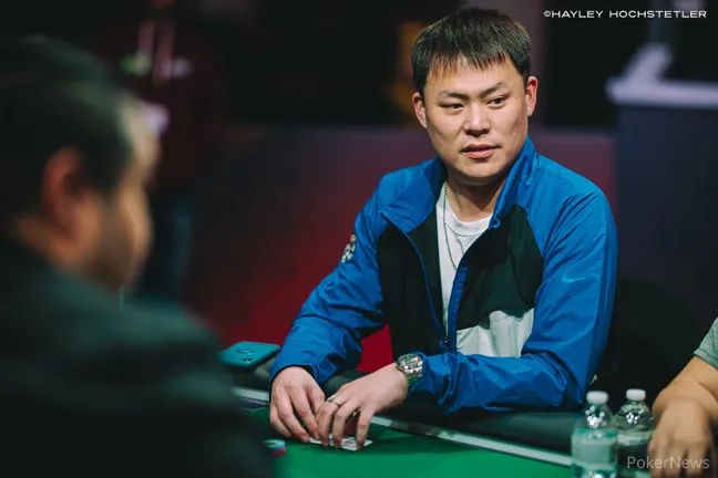 【EV撲克】WSOP | 2.5K锦标赛天津选手徐强领跑11强，金手链越来越近了