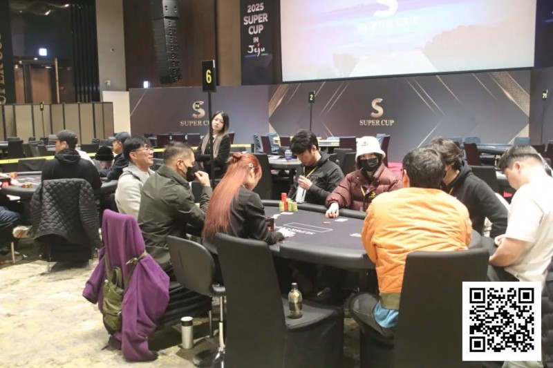 【EV撲克】恭喜韩国选手KIM WON JUNG顺利夺取开幕赛冠军玉瓶！JEJU杯A组热火吸引86人次11人晋级！【SUPER CUP济州】