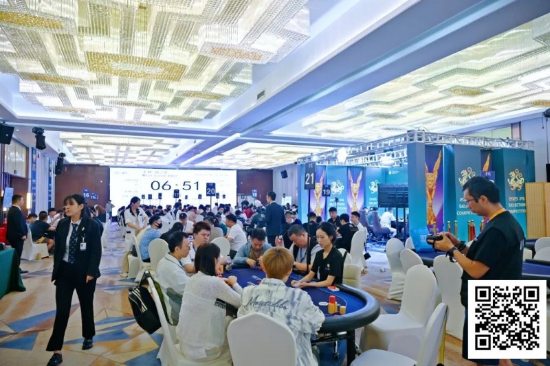 【EV撲克】泡沫破裂112人奖励圈大门敞开！潘宇文166.5万记分领衔52人晋级第三轮