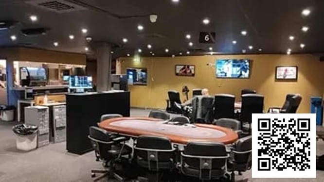 【EV撲克】深夜牌局变“战场”！瑞典特警荷枪实弹突袭扑克比赛，线下扑克彻底凉凉？