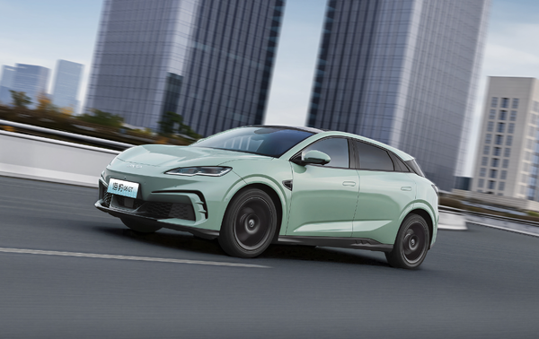 2025年中国汽车厂商批发销量排名公布 八家破百万辆